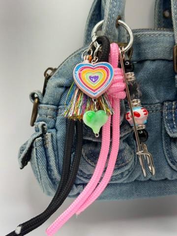 LOVE Heart Safety Pin Bag Charm – Beaded Clip with Tassel & Knotted Rope, Colorful Purse Charm